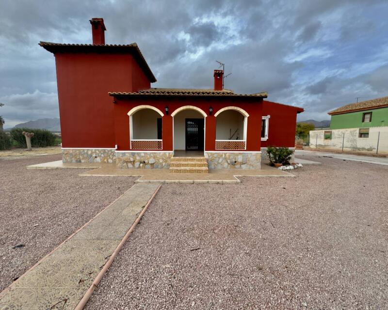 3 Schlafzimmer Landhaus zu verkaufen