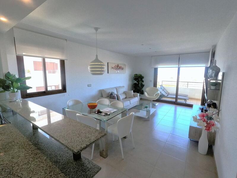 3 bedroom Apartment for sale