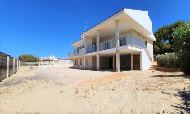 8 Cuarto Villa en venta