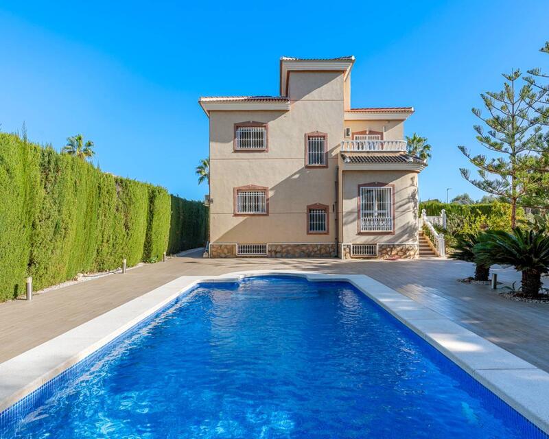 Villa til salg i Ciudad Quesada, Alicante