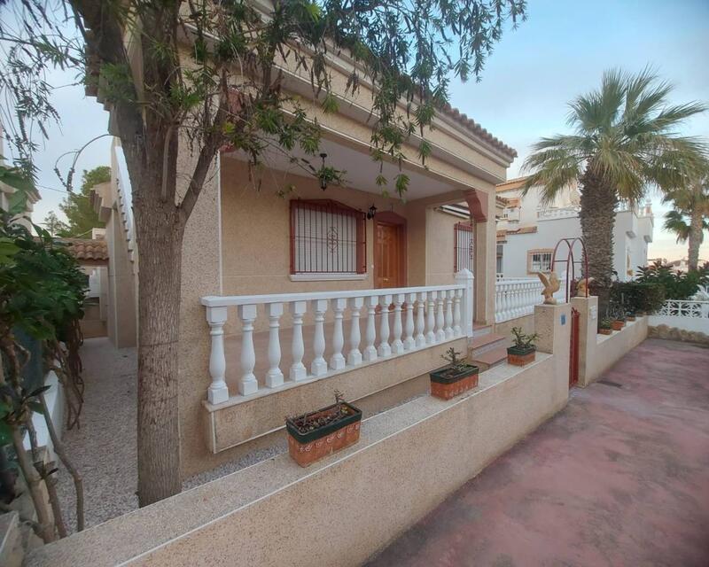 2 Schlafzimmer Villa zu verkaufen