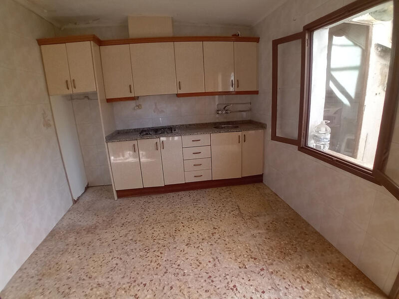 2 slaapkamer Gezinswoning Te koop