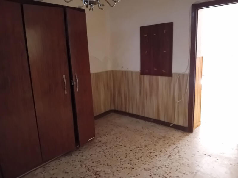 2 slaapkamer Gezinswoning Te koop
