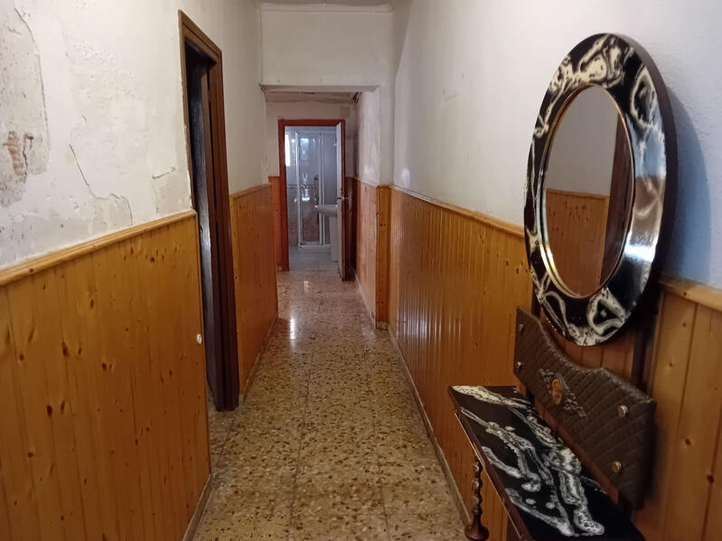 2 slaapkamer Gezinswoning Te koop