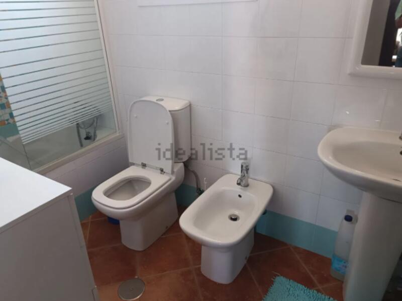 2 slaapkamer Gezinswoning Te koop
