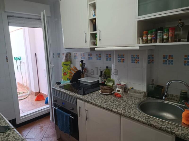 2 slaapkamer Gezinswoning Te koop