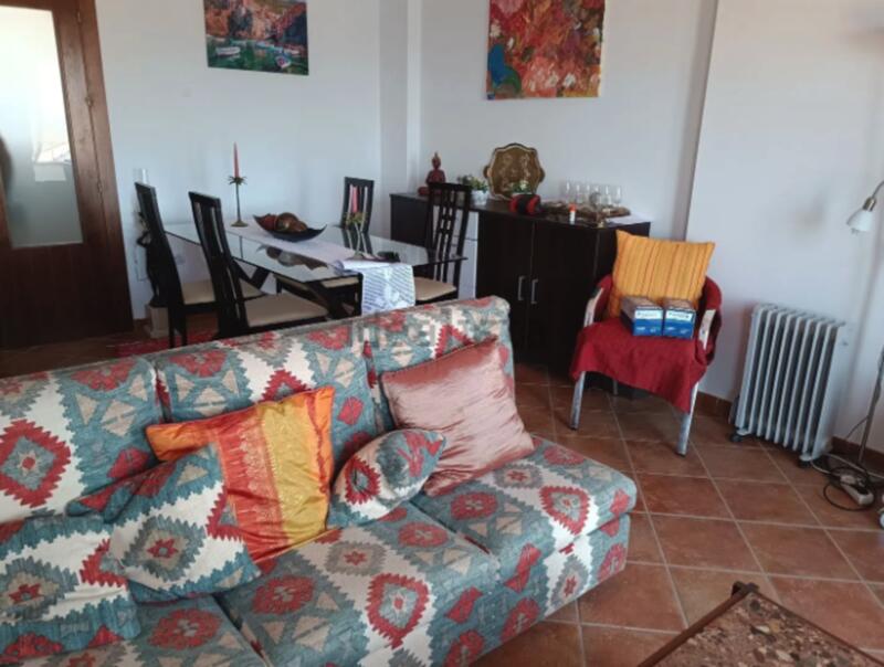 2 slaapkamer Gezinswoning Te koop