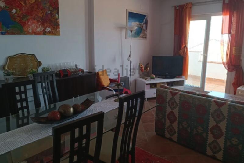 2 slaapkamer Gezinswoning Te koop