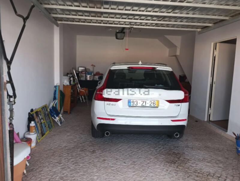 2 slaapkamer Gezinswoning Te koop