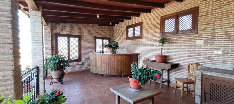4 bedroom Country House for sale