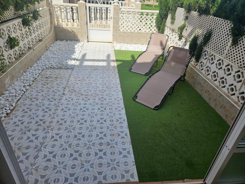 2 bedroom Townhouse for sale
