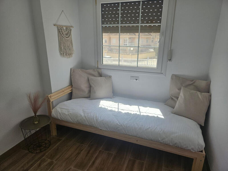 2 bedroom Townhouse for sale