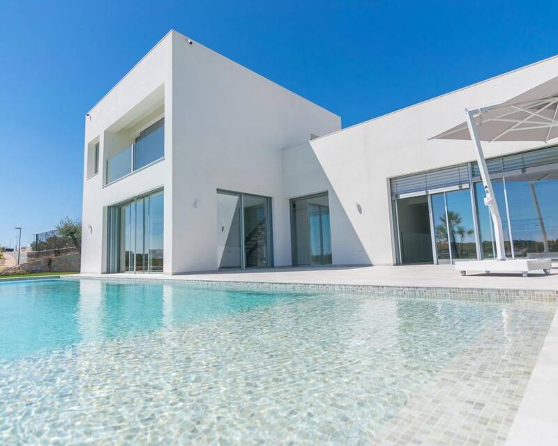 Villa en venta en Villamartin, Alicante