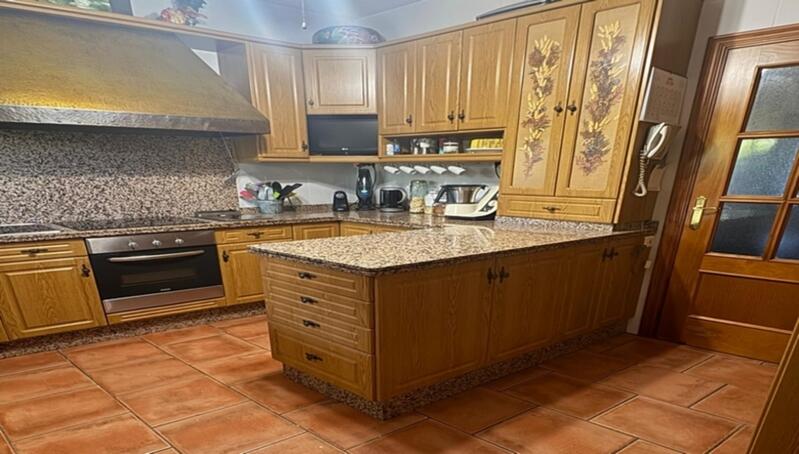 4 bedroom Villa for sale