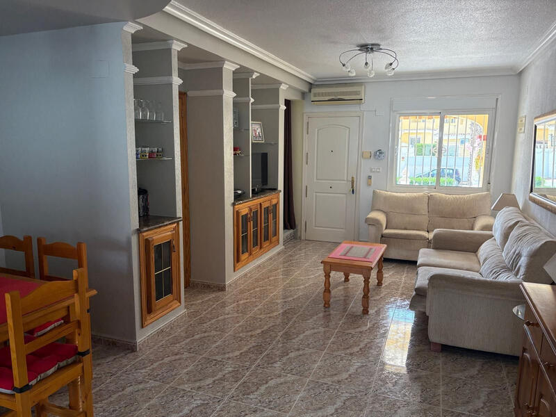 3 bedroom Townhouse for sale