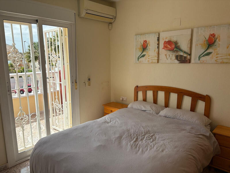 3 bedroom Townhouse for sale