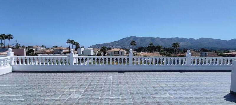 9 Cuarto Villa en venta