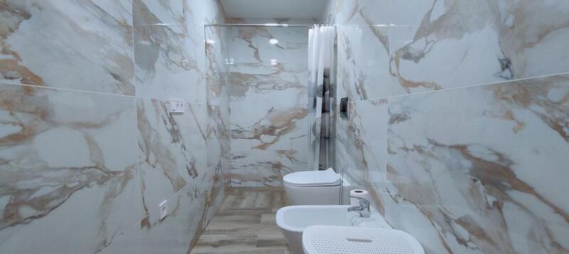 9 Cuarto Villa en venta