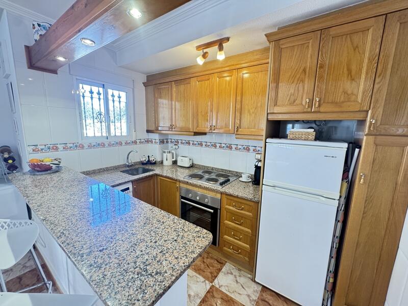 3 slaapkamer Gezinswoning Te koop