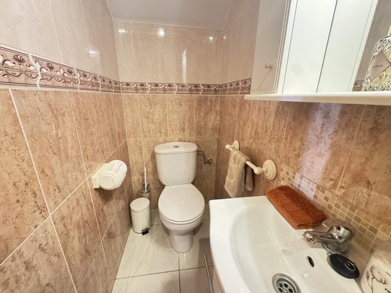 3 slaapkamer Gezinswoning Te koop