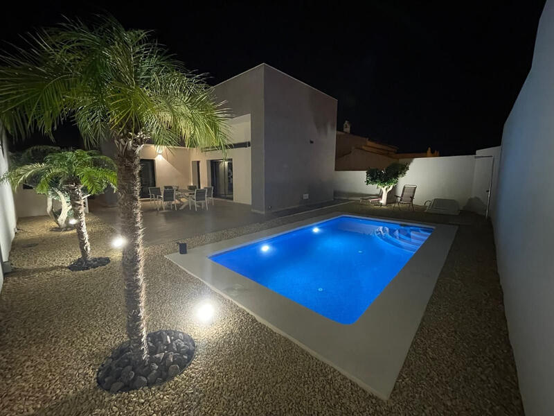 2 Schlafzimmer Villa zu verkaufen