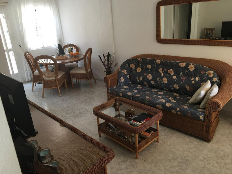 2 спальная комната городская тюрьма продается