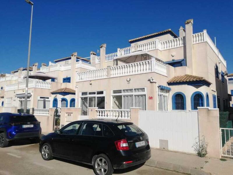Villa for sale in Daya Vieja, Alicante
