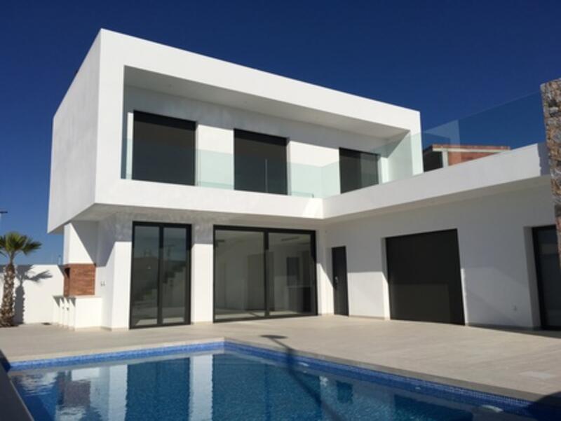 Villa for sale in Santiago de la Ribera, Murcia