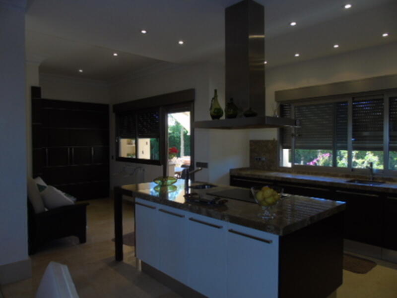 5 bedroom Villa for sale