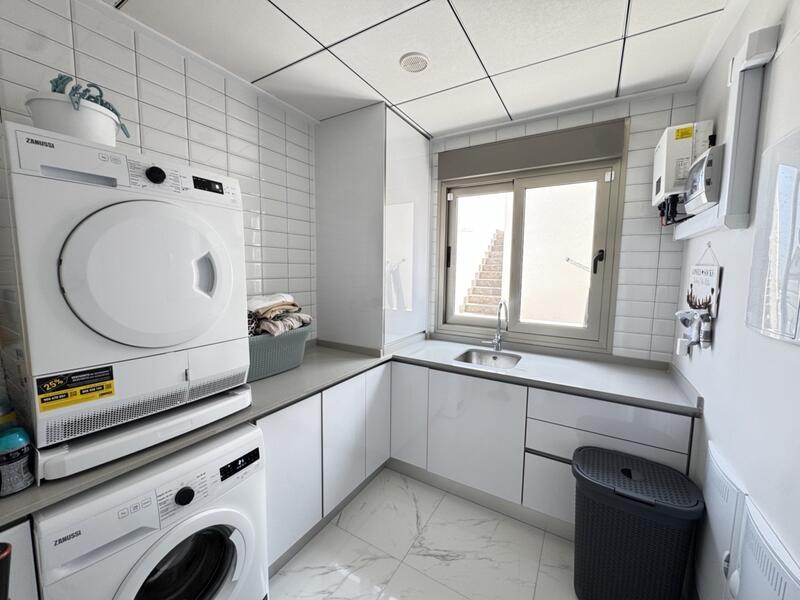 4 Cuarto Villa en venta