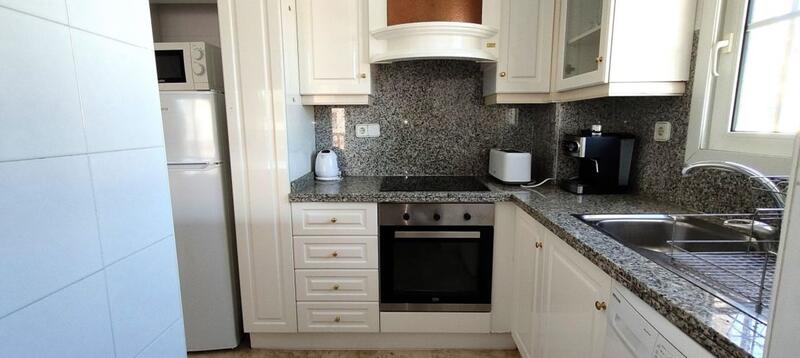 2 slaapkamer Appartement Te koop