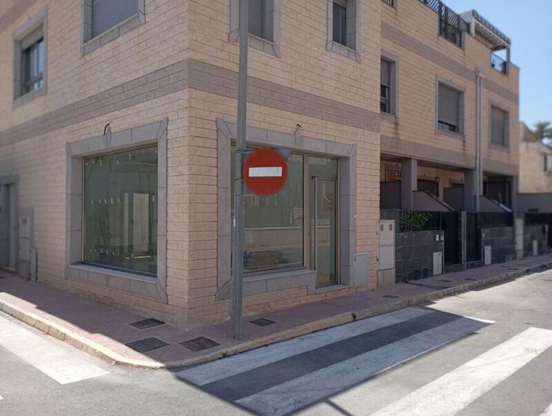 Forretningseiendom til salgs i Daya Vieja, Alicante