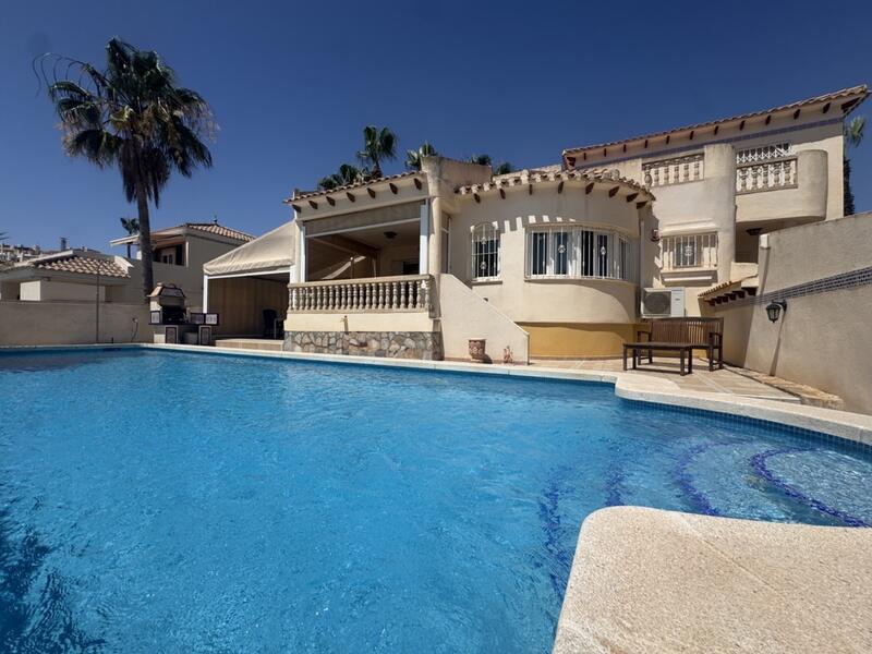 3 slaapkamer Villa Te koop