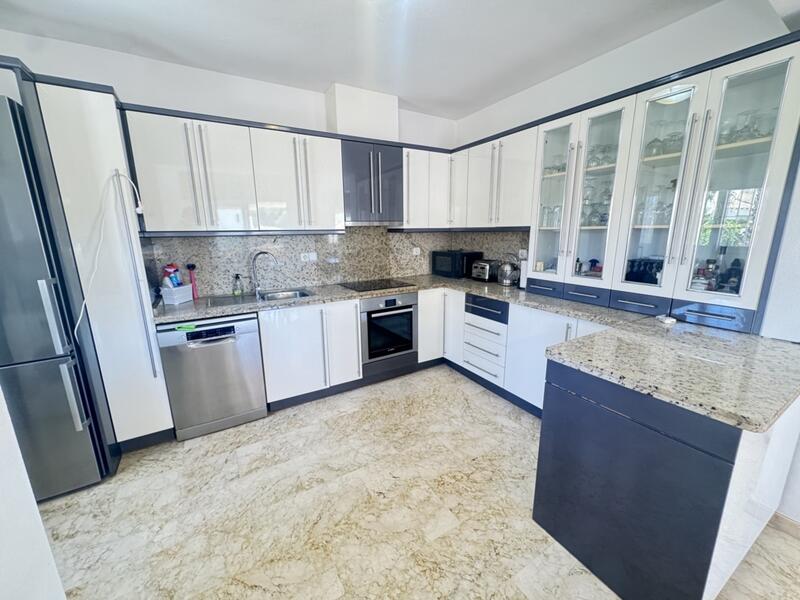 3 slaapkamer Villa Te koop