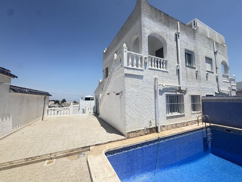3 Cuarto Adosado en venta
