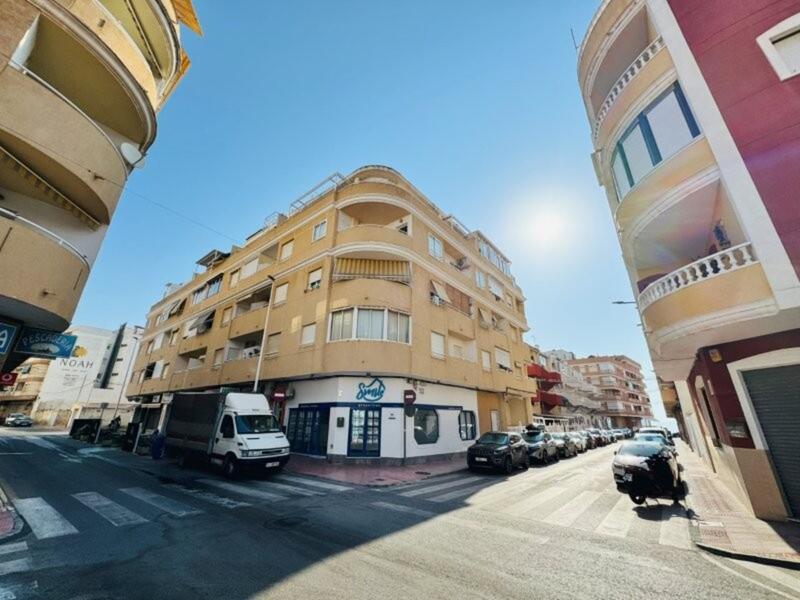 квартира продается в La Mata, Alicante