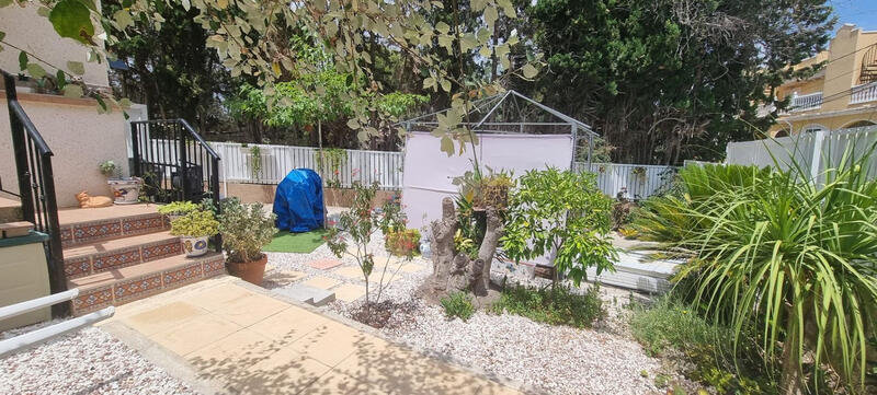 3 slaapkamer Gezinswoning Te koop