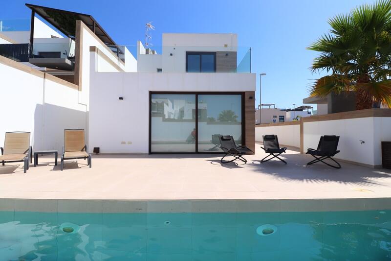 3 slaapkamer Villa Te koop
