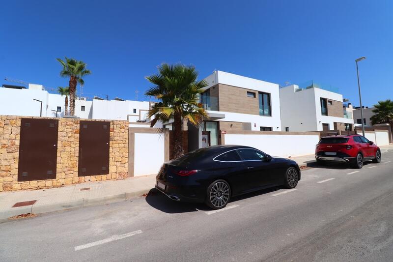 3 slaapkamer Villa Te koop