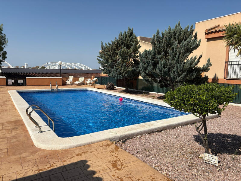 2 bedroom Townhouse for sale