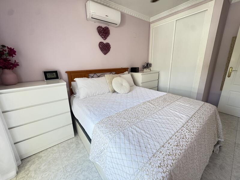 2 Cuarto Villa en venta