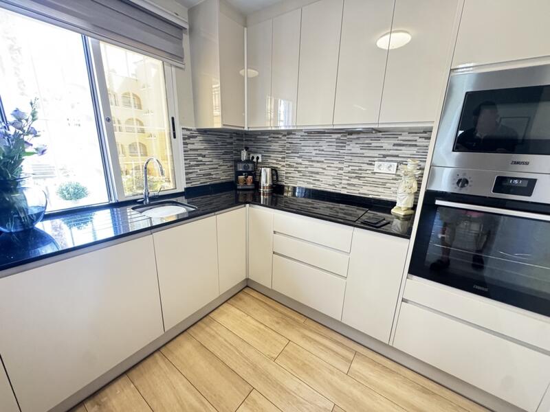 2 Cuarto Villa en venta