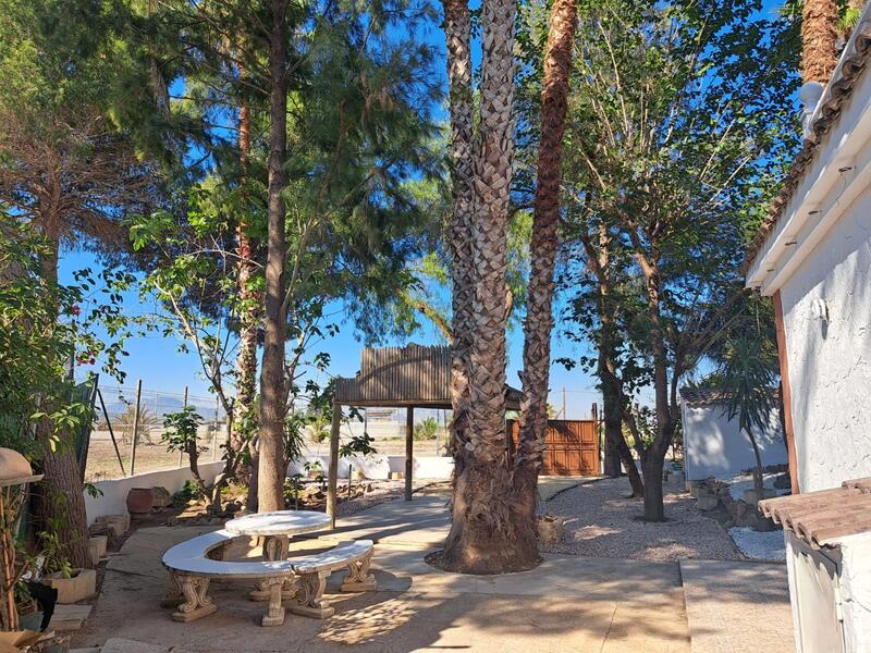 5 chambre Maison Troglodyte à vendre