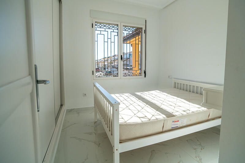 6 bedroom Villa for sale