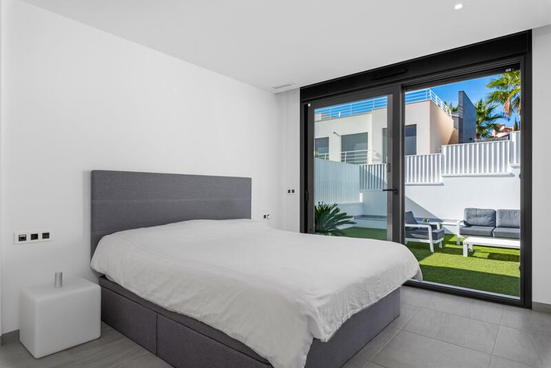 4 Cuarto Villa en venta
