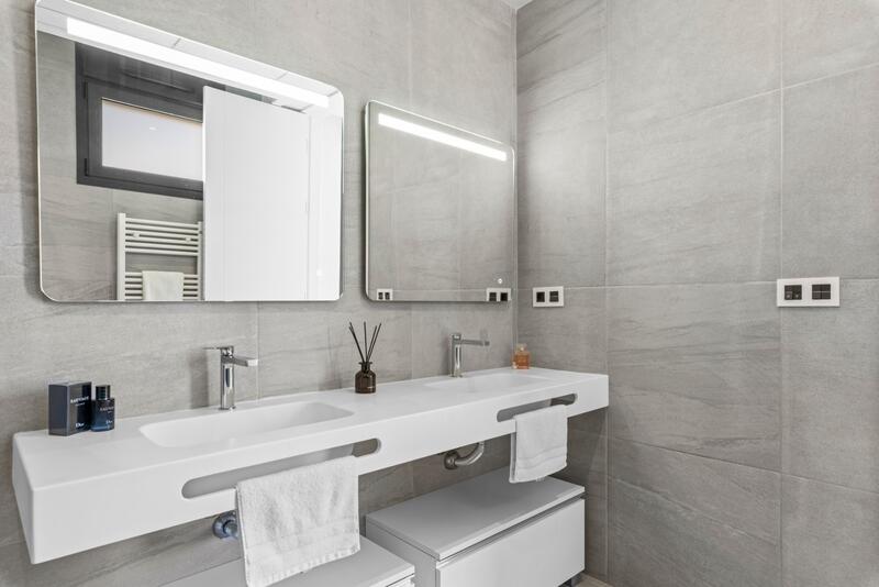 4 Cuarto Villa en venta