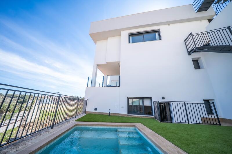 3 Cuarto Villa en venta