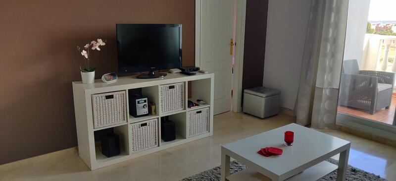 2 slaapkamer Appartement voor lange termijn huur