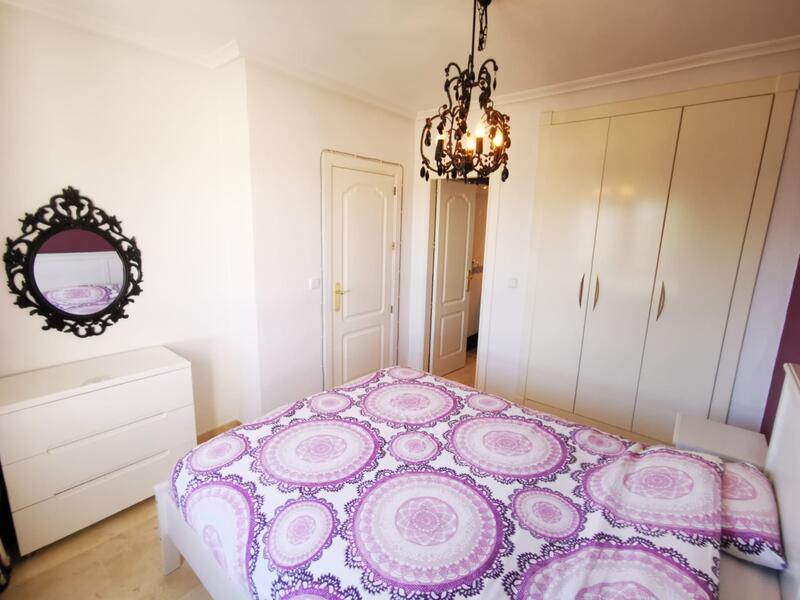 2 slaapkamer Appartement voor lange termijn huur