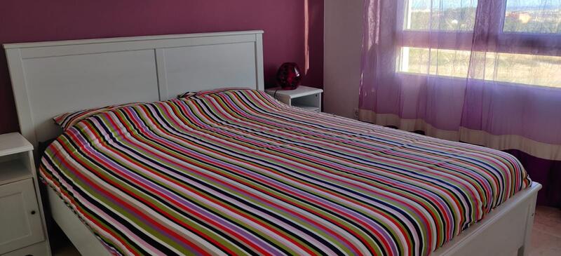2 slaapkamer Appartement voor lange termijn huur